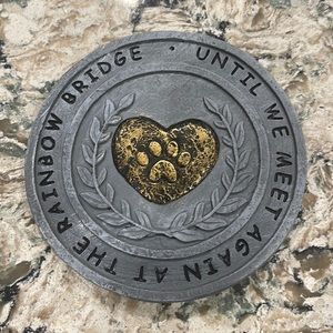 Rainbow bridge grave marker.